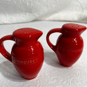 Le Creuset Salt and Pepper Set Red Shakers Jug Style